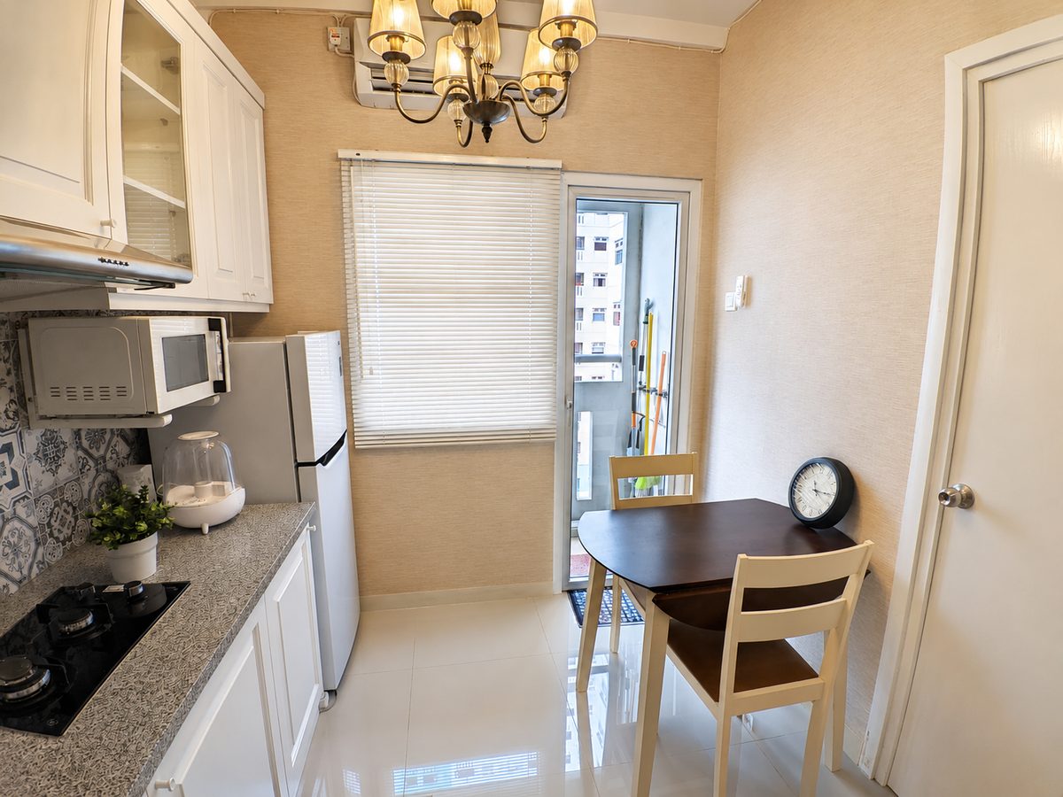 1BR Kitchen
